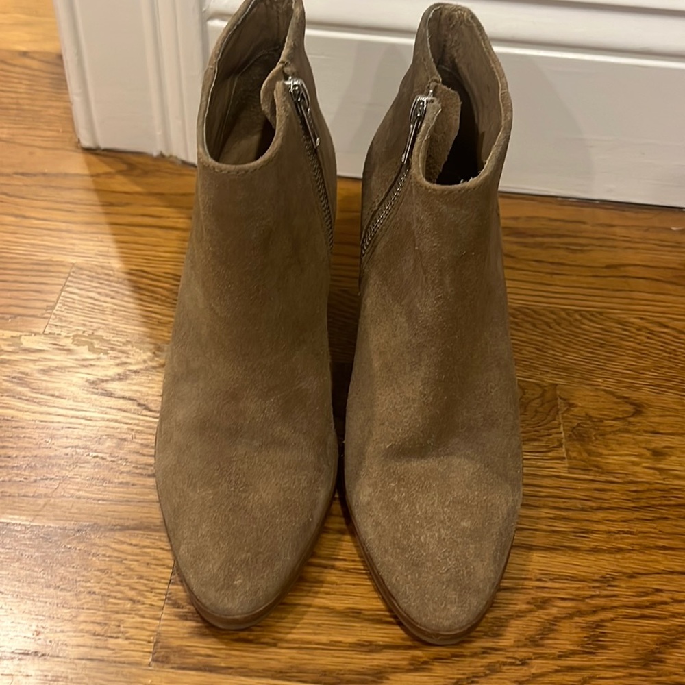 JCrew Tan Suede Booties Size 7